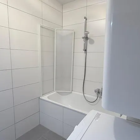 Ruhige Altbauwohnung - In Der Ferienhaus Goss